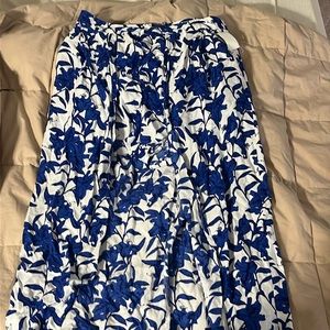 Skirt with built in shorts opening